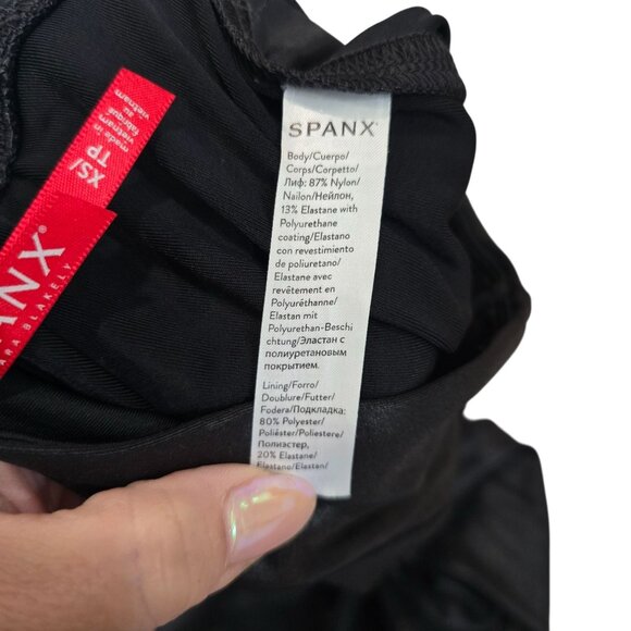 Spanx Faux Leather High-Waisted Leggings XS Black Shiny Stretchy Material Versat - Picture 2 of 6